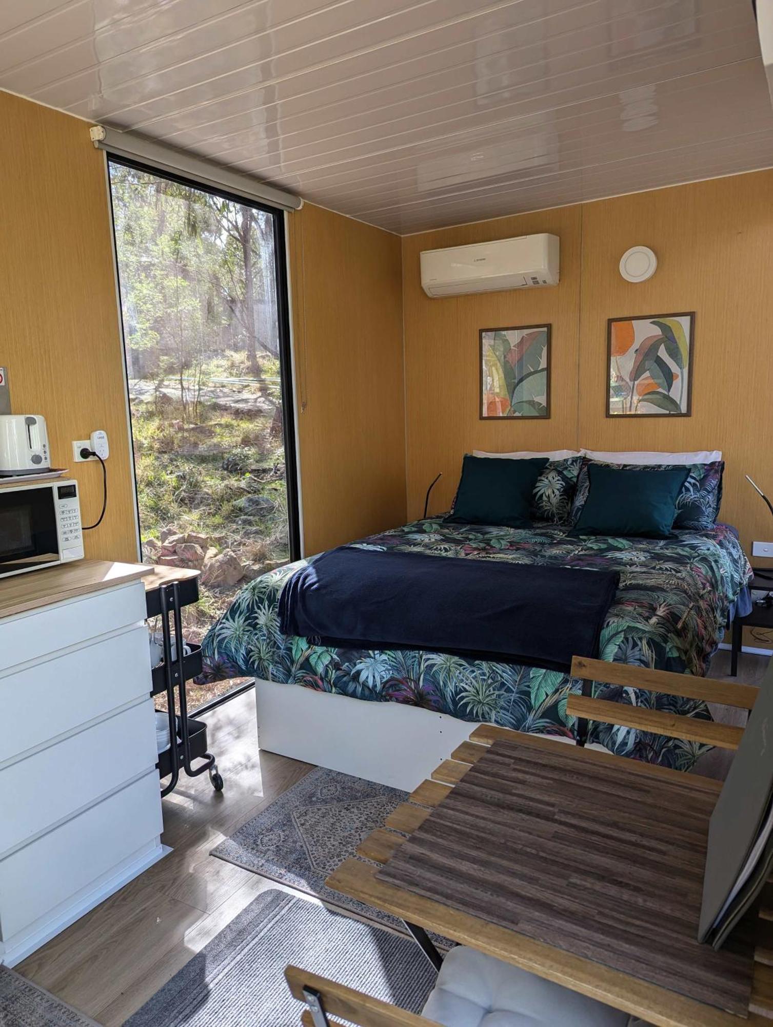 Holiday home The Clearing By Tiny Away *